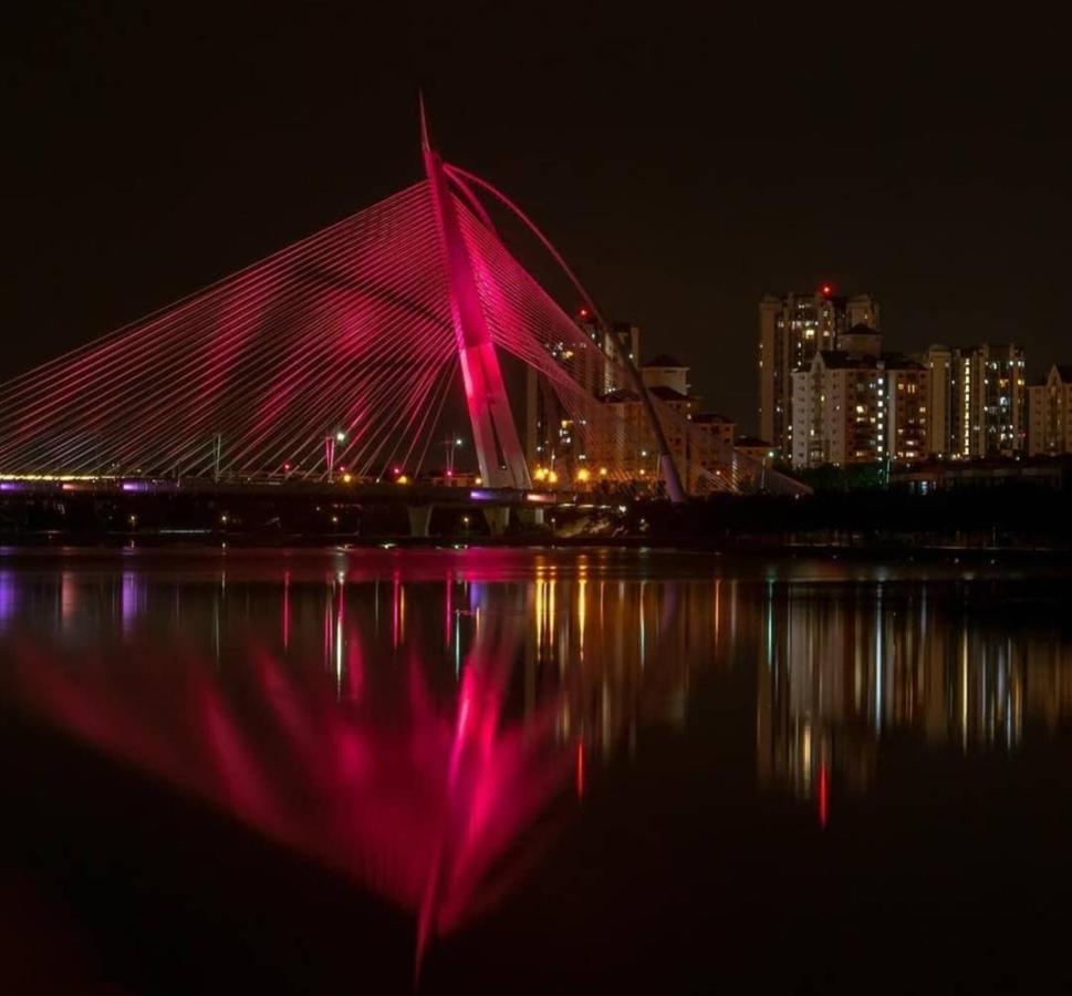 Maya Homestay Putrajaya @ Twelve Екстериор снимка